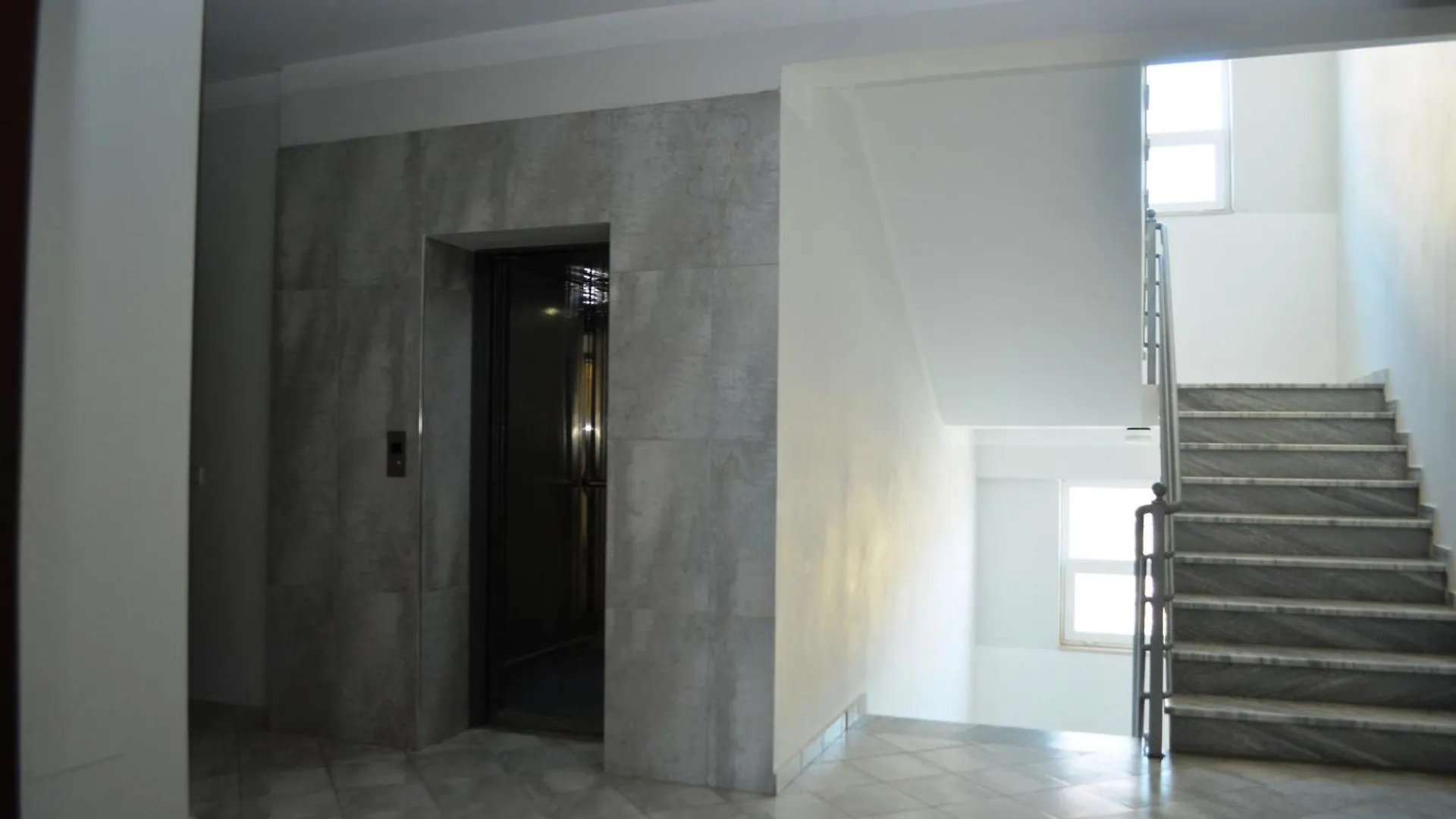 Bistrica Apartment With Sea View ساراندا