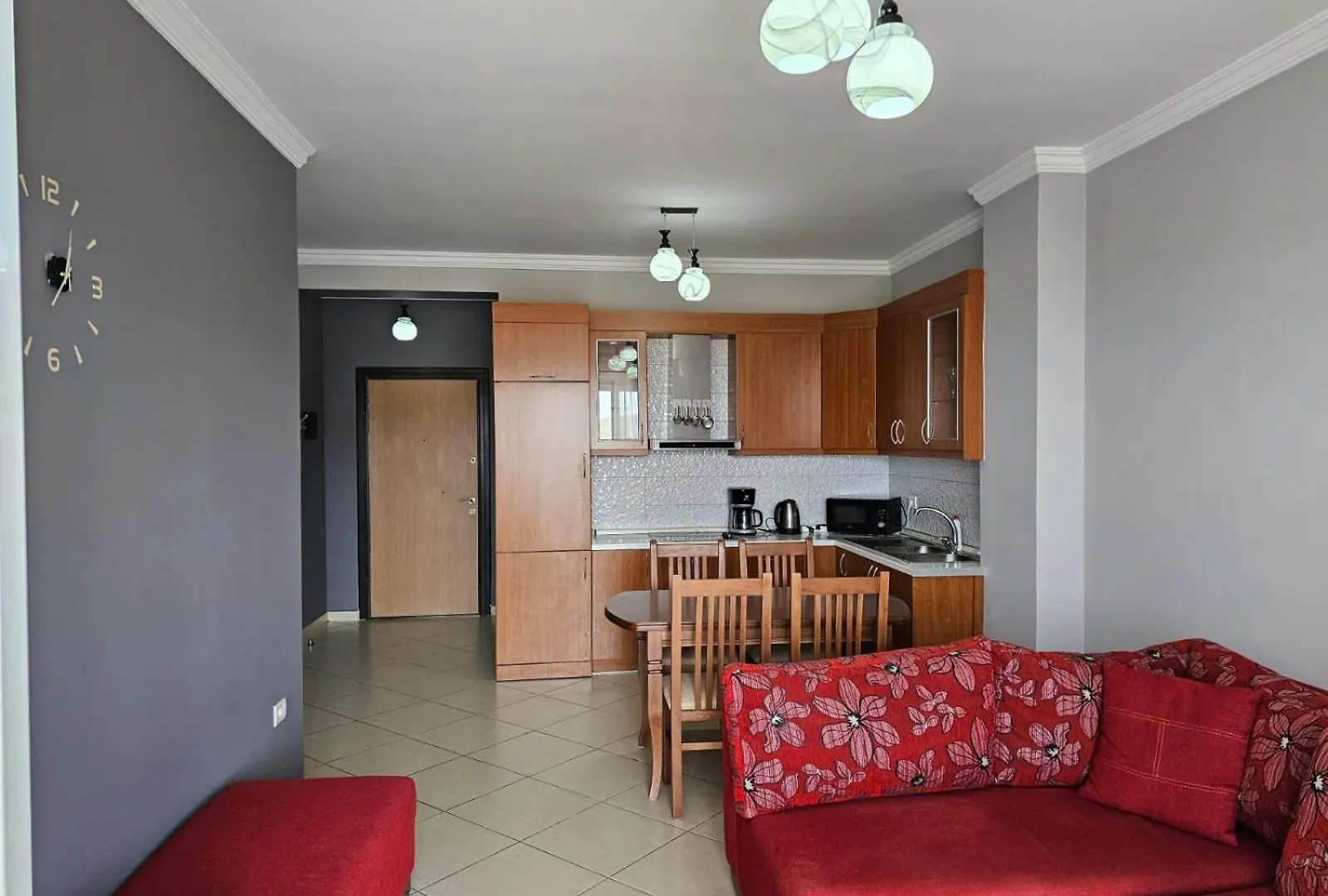 Bistrica Apartment With Sea View ساراندا
